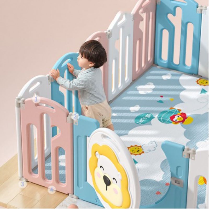 Lucky Baby Smart System Foldable Safety Play Yard - Lion